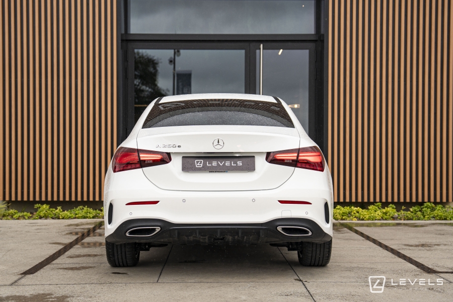 Mercedes Classe A Berline 250E AMG LINE 8G-DCT