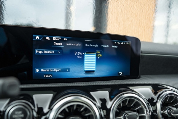 Mercedes Classe A Berline 250E AMG LINE 8G-DCT