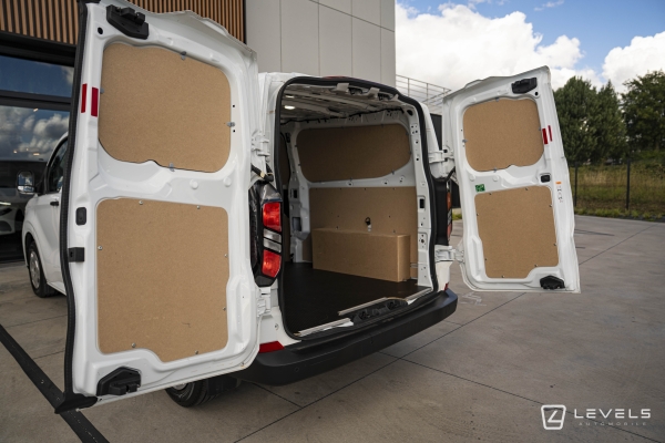 Utilitaire FORD TRANSIT CUSTOM 320 L2H1 2.0 ECOBLUE 136 CH TREND - 27490€ HT