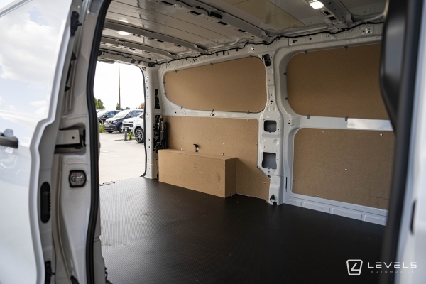 Utilitaire FORD TRANSIT CUSTOM 320 L2H1 2.0 ECOBLUE 136 CH TREND - 27490€ HT