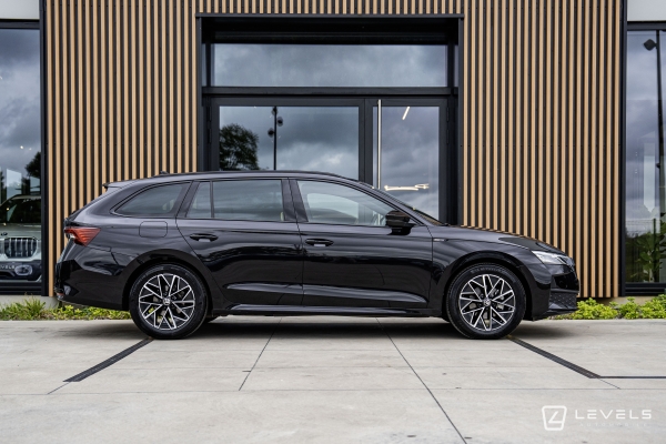 Skoda Octavia Combi Sportline 1.5 TSI 150 ch DSG7