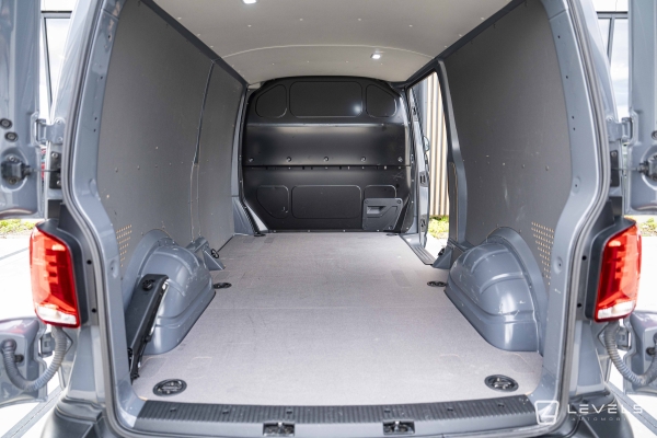 Utilitaire VOLKSWAGEN TRANSPORTER FOURGON T6 TDI 150 ch L2H1 Business Line