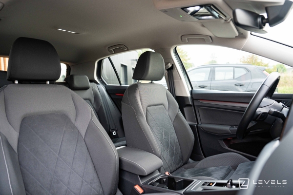  Volkswagen GOLF 8 eHybrid 204 ch DSG6 Finition Style