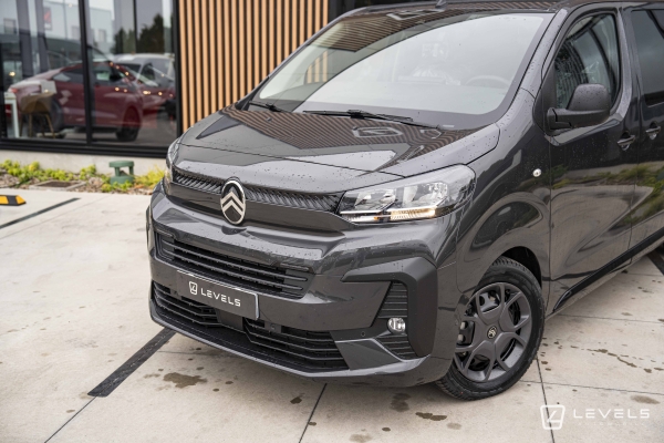 Utilitaire Citroen Jumpy XL 2.0 HDI 180 BVA Cabine approfondie 5 Places - 34992€ HT