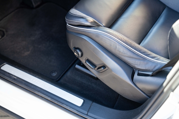  Volvo XC60 T6 253 + 145 ch Recharge Ultimate Style Dark