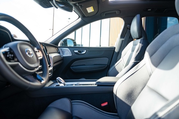  Volvo XC60 T6 253 + 145 ch Recharge Ultimate Style Dark