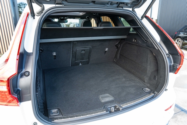  Volvo XC60 T6 253 + 145 ch Recharge Ultimate Style Dark