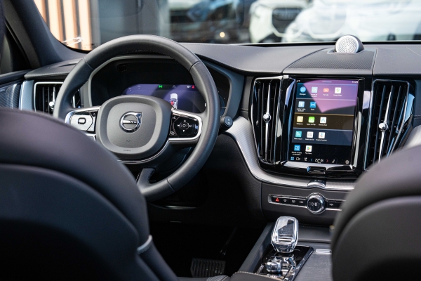  Volvo XC60 T6 253 + 145 ch Recharge Ultimate Style Dark