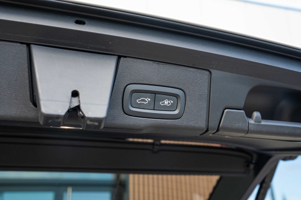  Volvo XC60 T6 253 + 145 ch Recharge Ultimate Style Dark