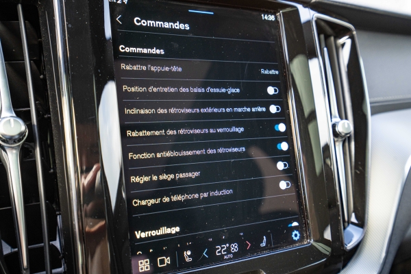  Volvo XC60 T6 253 + 145 ch Recharge Ultimate Style Dark