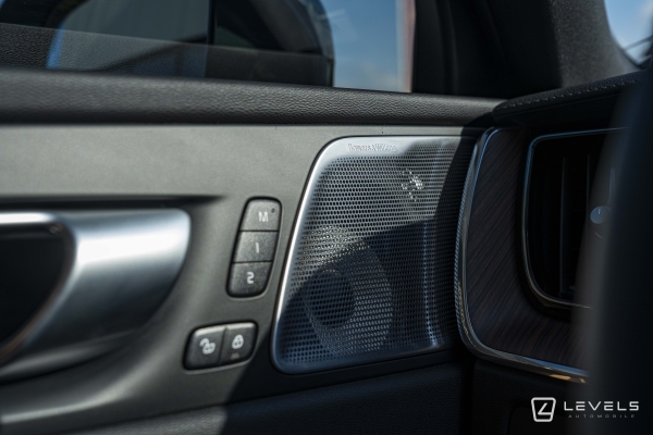 Volvo XC60 T8 310ch + 145 ch Recharge Ultimate Style Chrome