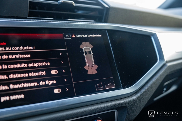 Audi Q3 45 TFSI e 245 ch S-Line S-TRONIC 6