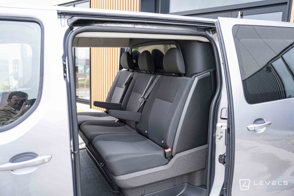 Utilitaire Citroen Jumpy XL 2.0 HDI 180 BVA Cabine approfondie 5 Places - 34992€ HT