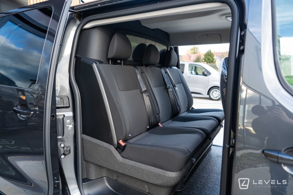 Utilitaire Citroën Jumpy Double Cabine 6 Places M BlueHDI 180 Ch EAT8 - 33325 €HT