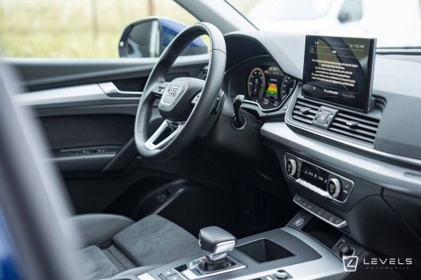 Audi Q5 Sportback 50 TFSIe 299 Ch Quattro BUSINESS EXECUTIVE TRONIC 7