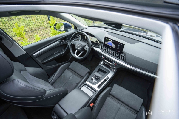 Audi Q5 Sportback 50 TFSIe 299 Ch Quattro BUSINESS EXECUTIVE TRONIC 7