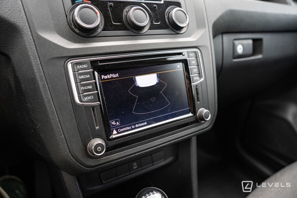 Utilitaire Volkswagen Caddy Van Aménagé avec casiers 1.4 TGI 110 Ch Business Line - Gaz Naturel GNV - 13241€ HT 