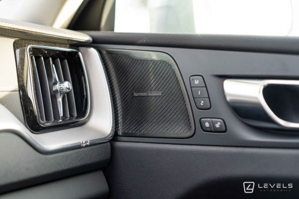 Volvo XC60 RECHARGE T6 AWD 253 + 87 CH INSCRIPTION LUXE GEARTRONIC