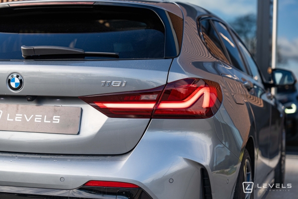 BMW SERIE 1 118i M SPORT