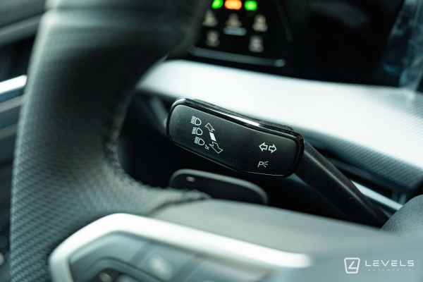  Volkswagen GOLF 8 1.5L eTSI 150 CH R-LINE Limited DSG7