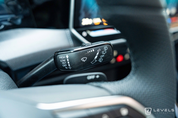  Volkswagen GOLF 8 1.5L eTSI 150 CH R-LINE Limited DSG7