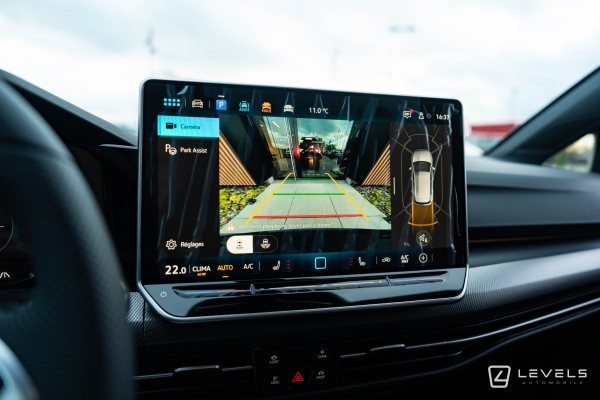  Volkswagen GOLF 8 1.5L eTSI 150 CH R-LINE Limited DSG7