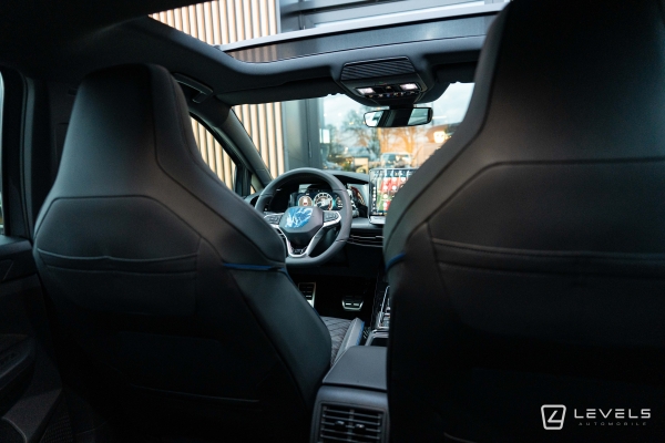  Volkswagen GOLF 8 1.5L eTSI 150 CH R-LINE Limited DSG7