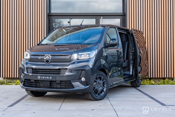 Utilitaire Citroën Jumpy Double Cabine 6 Places M BlueHDI 180 Ch EAT8 - 33325 €HT