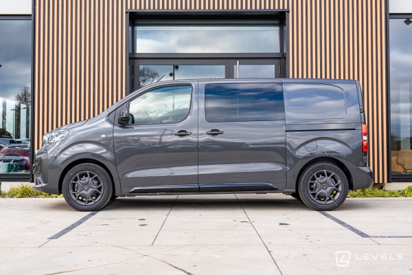 Utilitaire Citroën Jumpy Double Cabine 6 Places M BlueHDI 180 Ch EAT8 - 33325 €HT