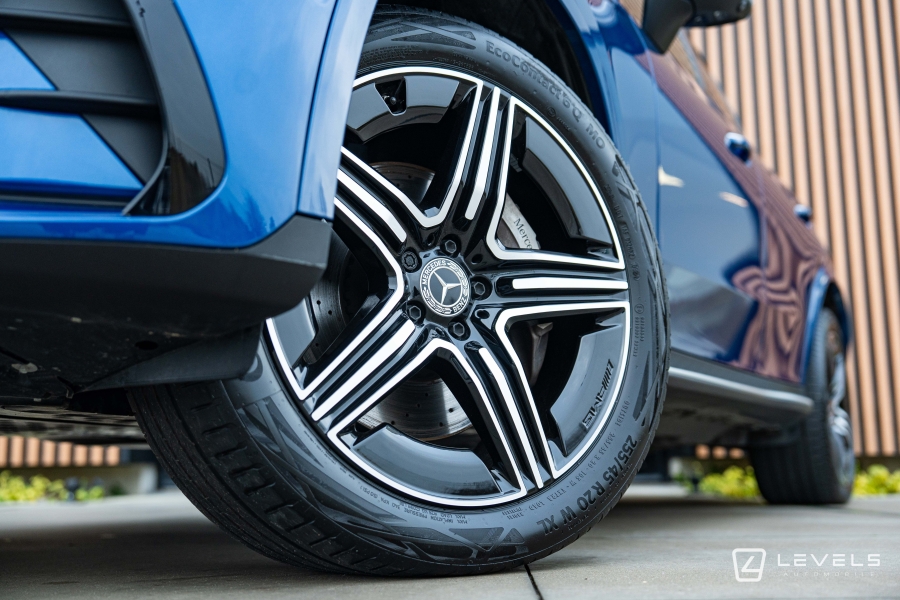 Mercedes GLC 300E AMG Line 4MATIC