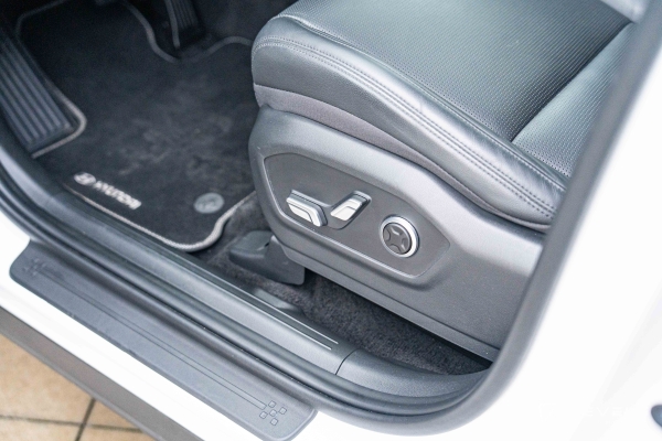 Hyundai SANTA FE 1.6 T-GDI 253 CH PHEV EXECUTIVE HTRAC - 7 Places