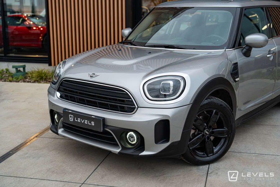 MINI COUNTRYMAN COOPER Essential 136 ch BVA7