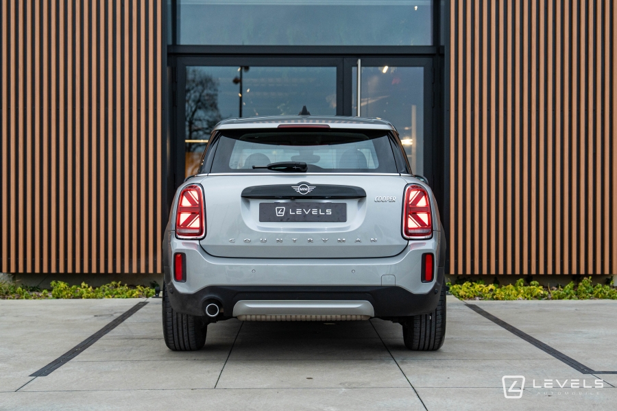 MINI COUNTRYMAN COOPER Essential 136 ch BVA7