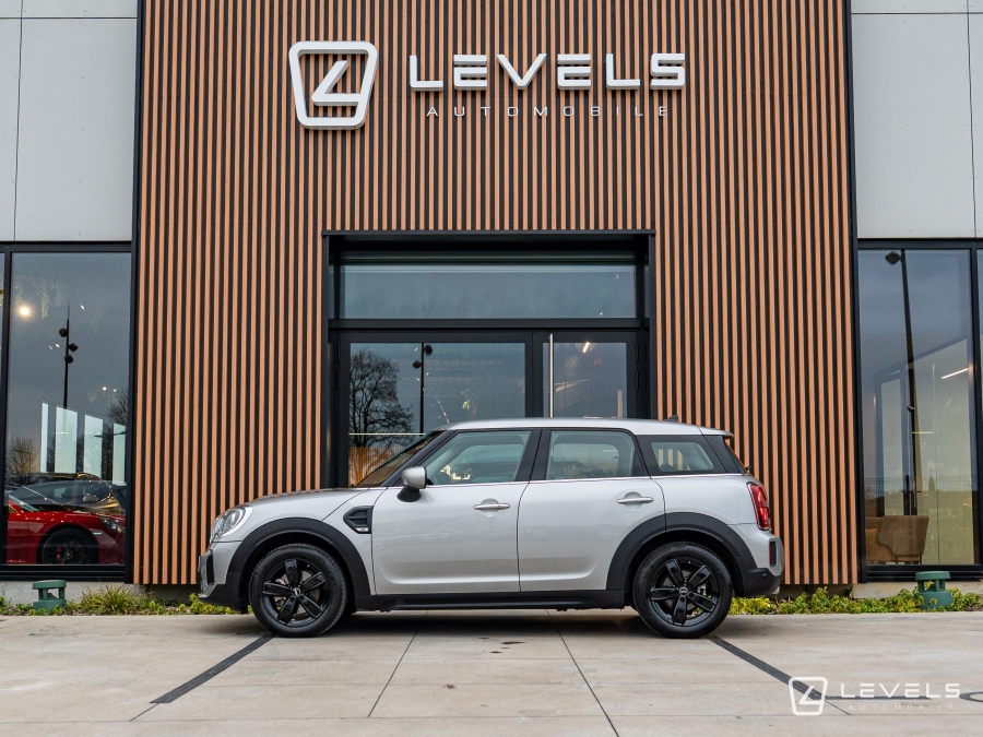 MINI COUNTRYMAN COOPER Essential 136 ch BVA7