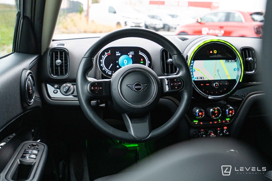 MINI COUNTRYMAN COOPER Essential 136 ch BVA7