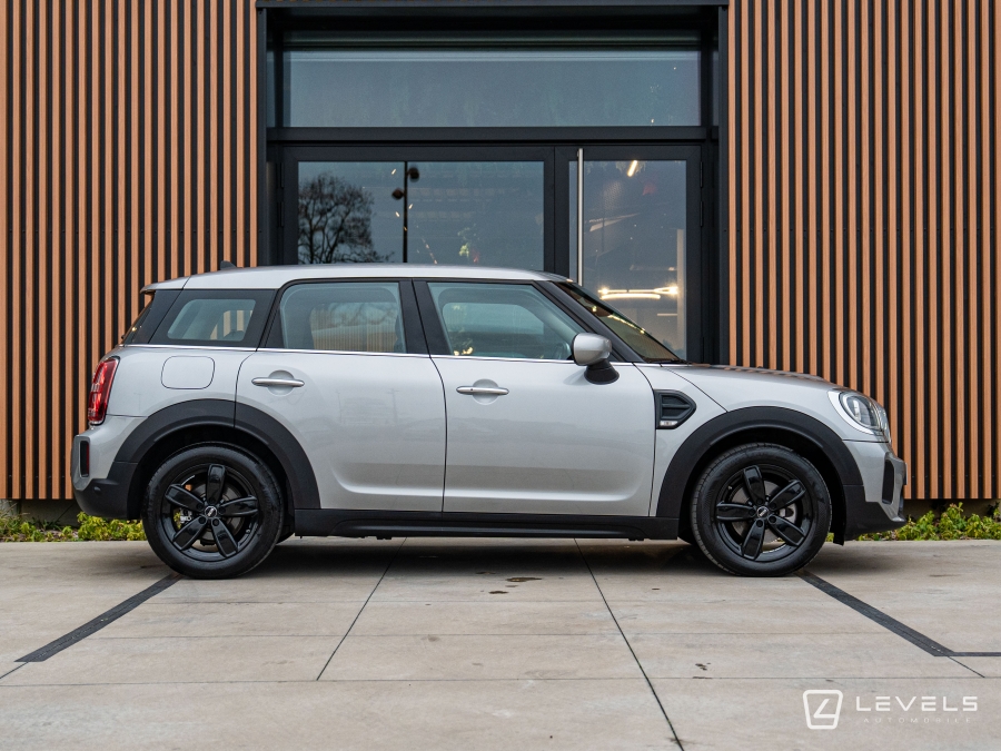 MINI COUNTRYMAN COOPER Essential 136 ch BVA7
