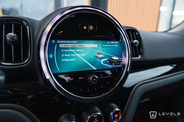 MINI COUNTRYMAN COOPER Essential 136 ch BVA7