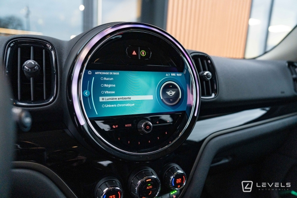 MINI COUNTRYMAN COOPER Essential 136 ch BVA7