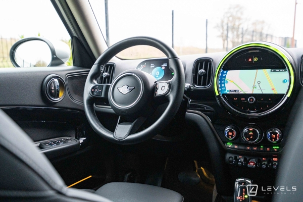 MINI COUNTRYMAN COOPER Essential 136 ch BVA7