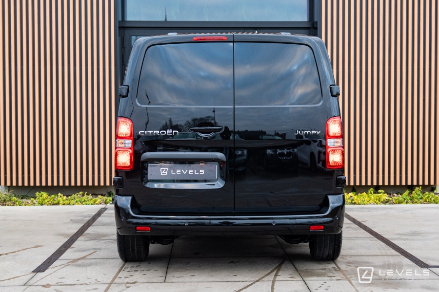 Utilitaire Citroën Jumpy Double Cabine 6 Places M BlueHDI 180 Ch EAT8 - 33325 €HT