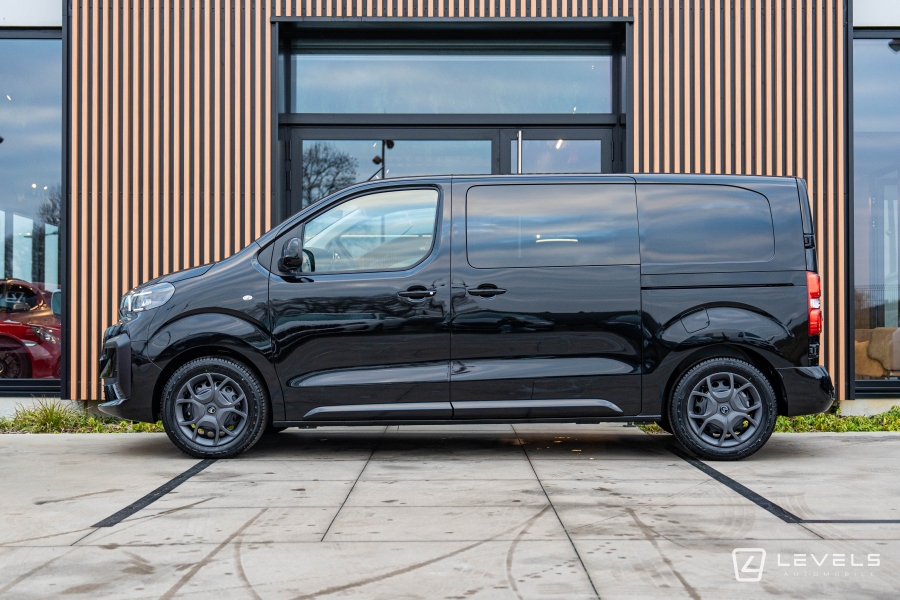 Utilitaire Citroën Jumpy Double Cabine 6 Places M BlueHDI 180 Ch EAT8 - 33325 €HT