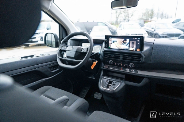 Utilitaire Citroën Jumpy Double Cabine 6 Places M BlueHDI 180 Ch EAT8 - 33325 €HT