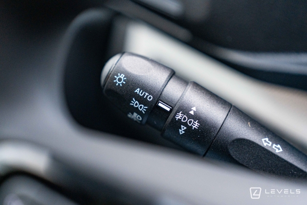 Utilitaire Citroën Jumpy Double Cabine 6 Places M BlueHDI 180 Ch EAT8 - 33325 €HT