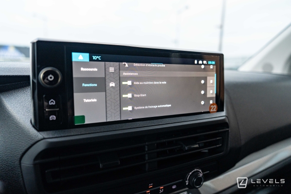 Utilitaire Citroën Jumpy Double Cabine 6 Places M BlueHDI 180 Ch EAT8 - 33325 €HT