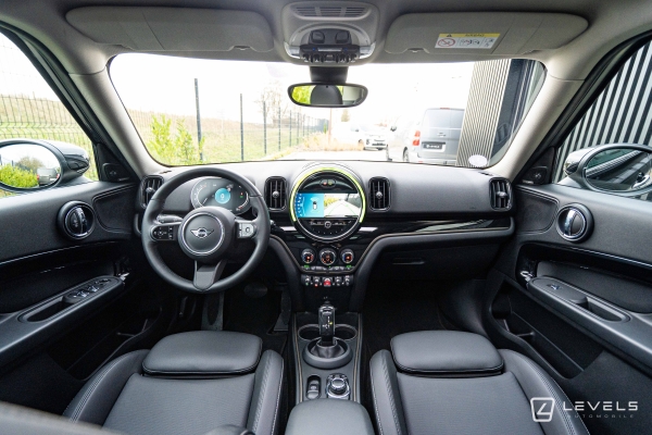 MINI COUNTRYMAN COOPER 136 ch Premium Plus BVA7