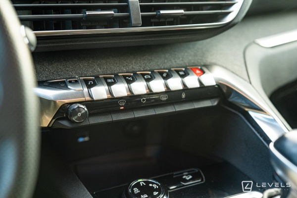 Peugeot 3008 1.5 BLUEHDI 130 CH GT LINE