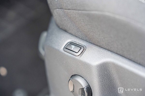  Volkswagen  TOURAN 1.5 TSI EVO 150 Ch Life Plus DSG7 7 Places