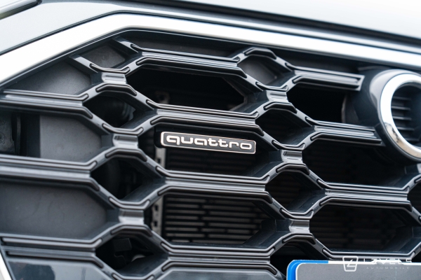 Audi Q5 50 TFSIe 299 CH QUATTRO S LINE S-TRONIC 