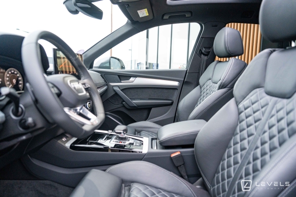 Audi Q5 50 TFSIe 299 CH QUATTRO S LINE S-TRONIC 