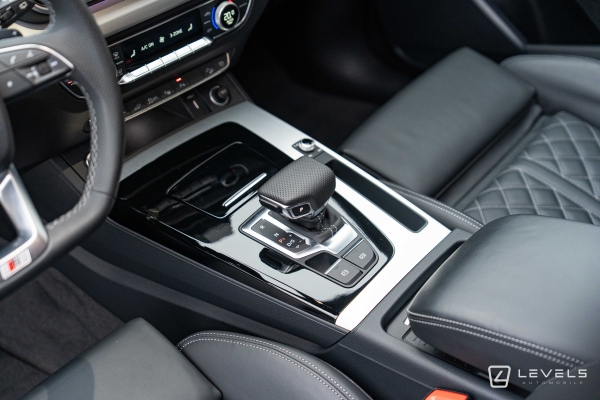 Audi Q5 50 TFSIe 299 CH QUATTRO S LINE S-TRONIC 